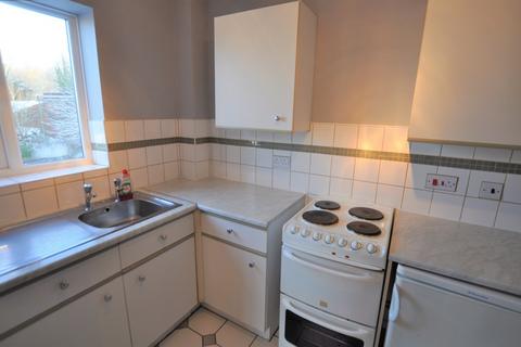 1 bedroom flat to rent, Westbury Close, Whyteleafe