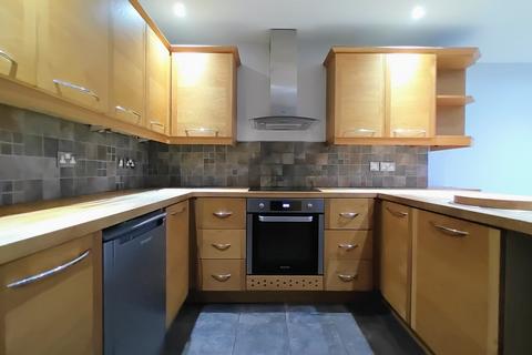8 Middlebrook Crescent, Bradford, BD8 0EN
