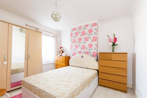 33 Limes Road, Croydon, CR0 2HF