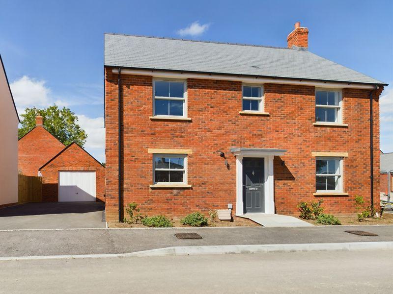 Badger Close, Langport 4 bed detached house for sale £480,000