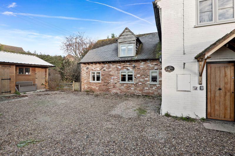 Bridge Street, Lower Moor 5 bed detached house for sale £795,000