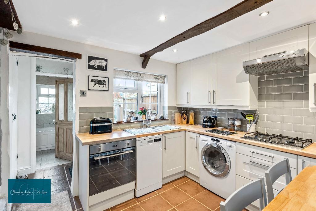 Harwich Road, Mistley, CO11 1LH 2 bed end of terrace house £280,000