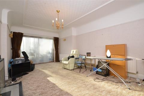 3 bedroom semi-detached house for sale - Dovedale Road, Mossley Hill, Merseyside, L18