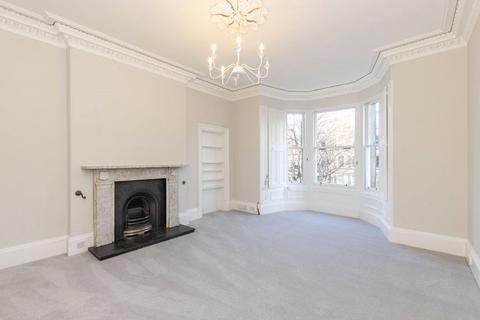 2 bedroom apartment to rent, Gladstone Terrace, Edinburgh, Midlothian