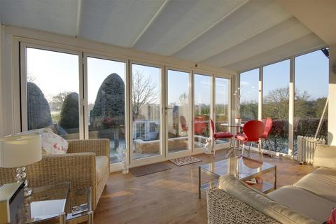 14 Brough Road, South Cave, Brough, HU15 2BX