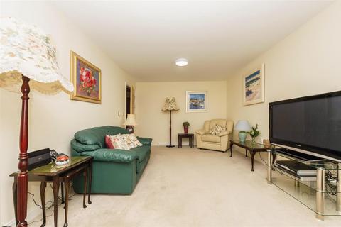 2 bedroom apartment for sale, Eleanor House, 232 London Road, St Albans, Hertfordshire, AL1 1NR