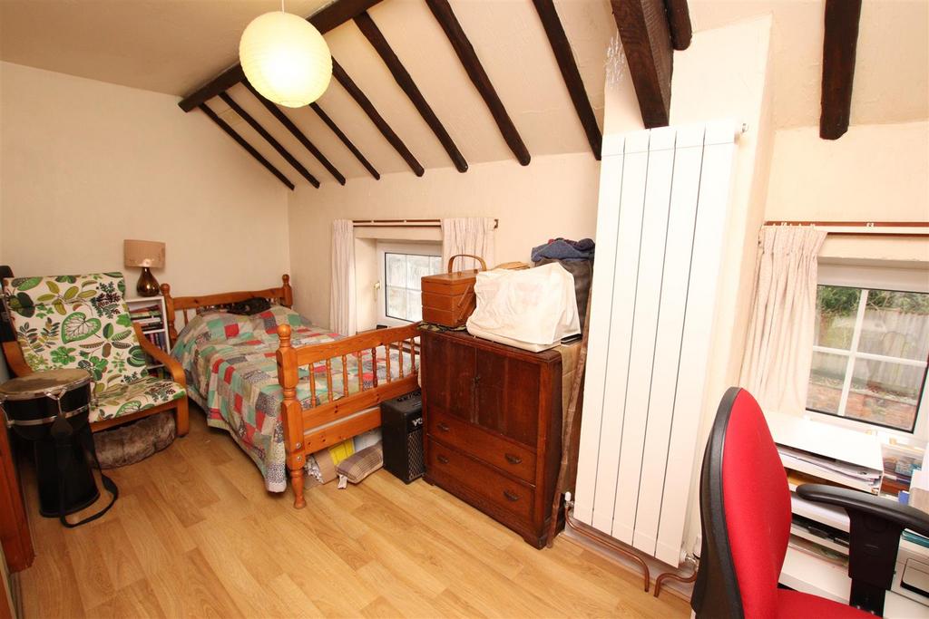 Bedroom 3.JPG