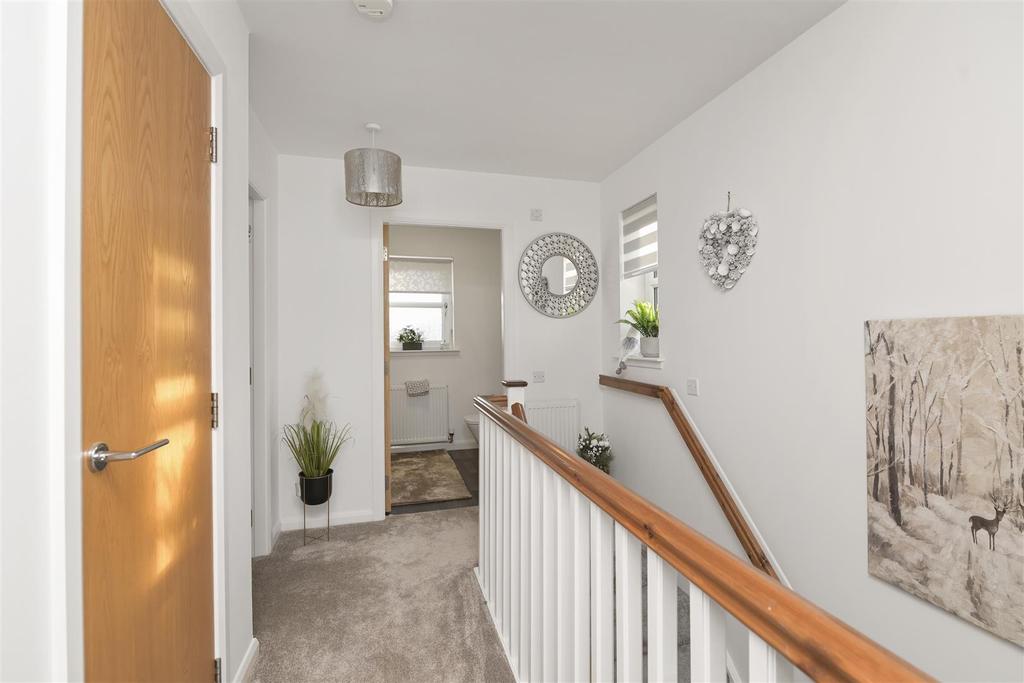 7 Abercrombie Place, Dunfermline... 3 bed detached house £260,000