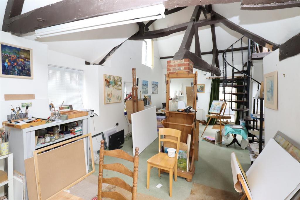 Studio/ Annex