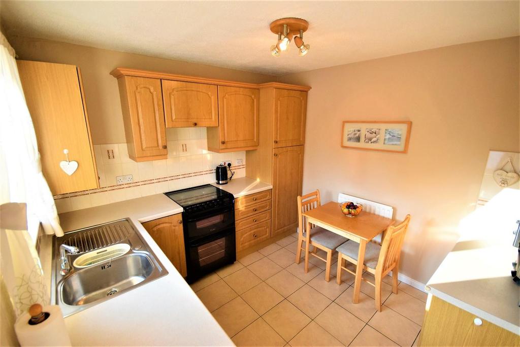 Breakfasting Kitchen