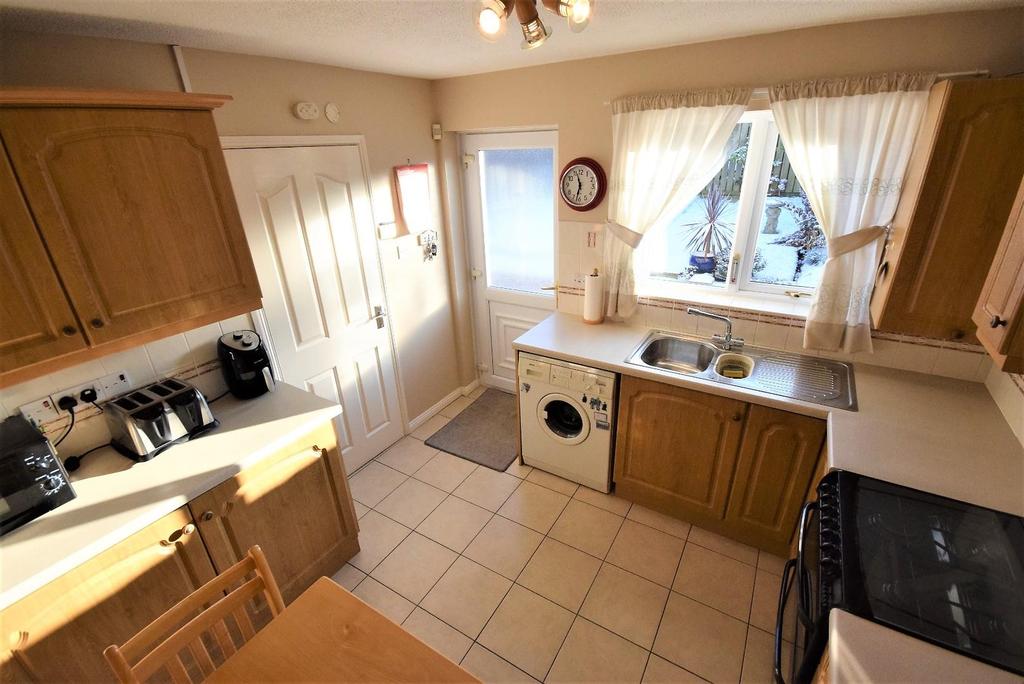 Breakfasting Kitchen