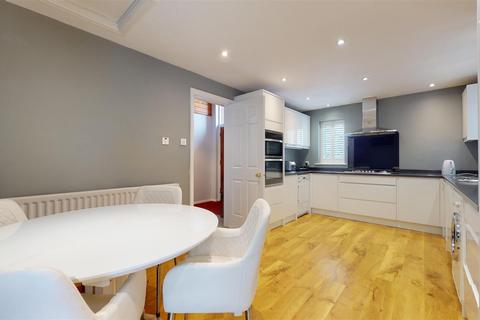 5 Fennymere, Two Mile Ash, Milton Keynes, MK8 8DQ