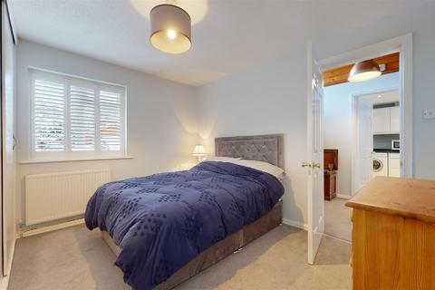 5 Fennymere, Two Mile Ash, Milton Keynes, MK8 8DQ
