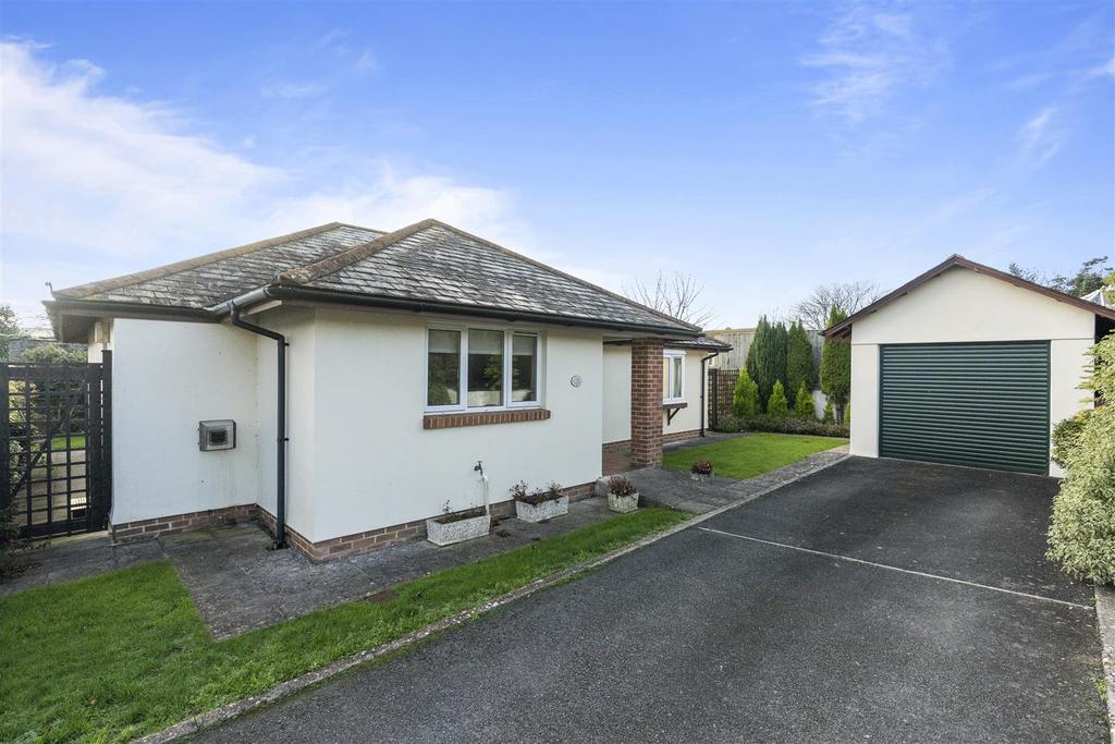 Front with Garage.jpg