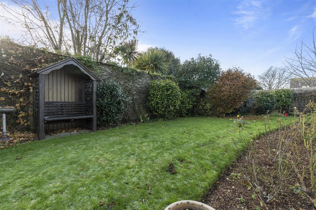 Garden 2.jpg