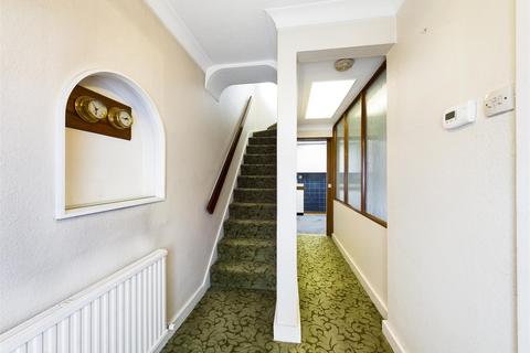 5 Aldrich Crescent, New Addington, Croydon, CR0 0NP