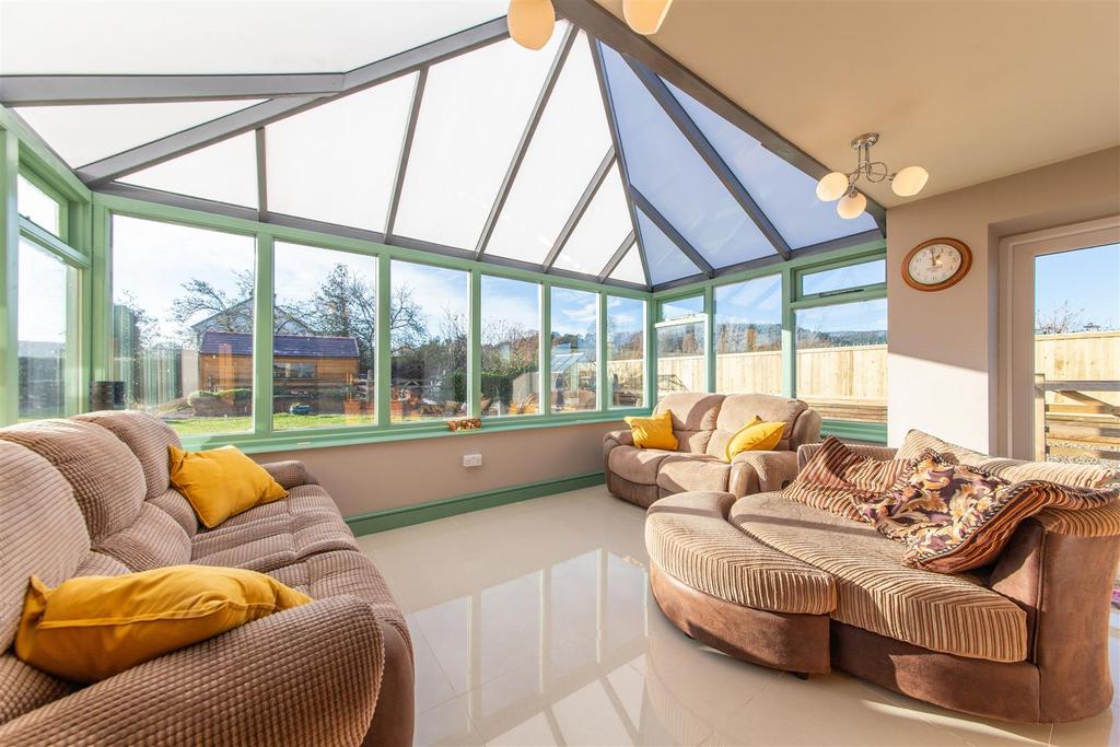 Conservatory / Sun Space