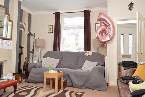 2 bedroom terraced house for sale - Stamford Road, Lees, Oldham