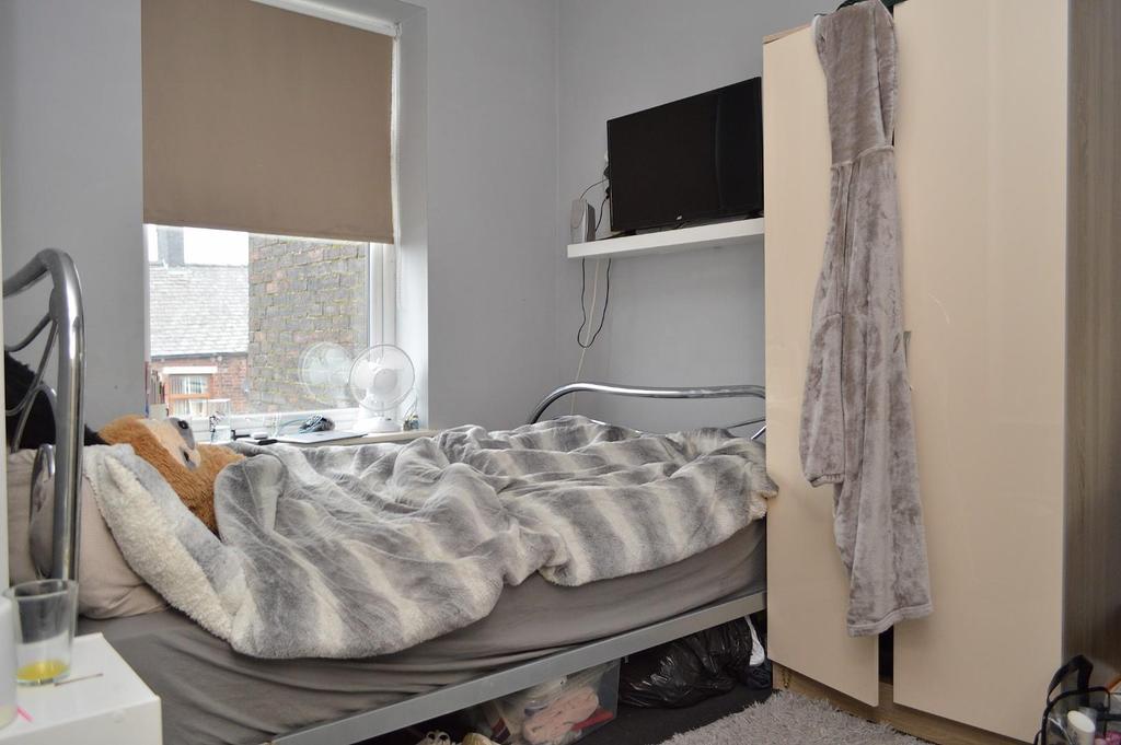 Bed 2.JPG