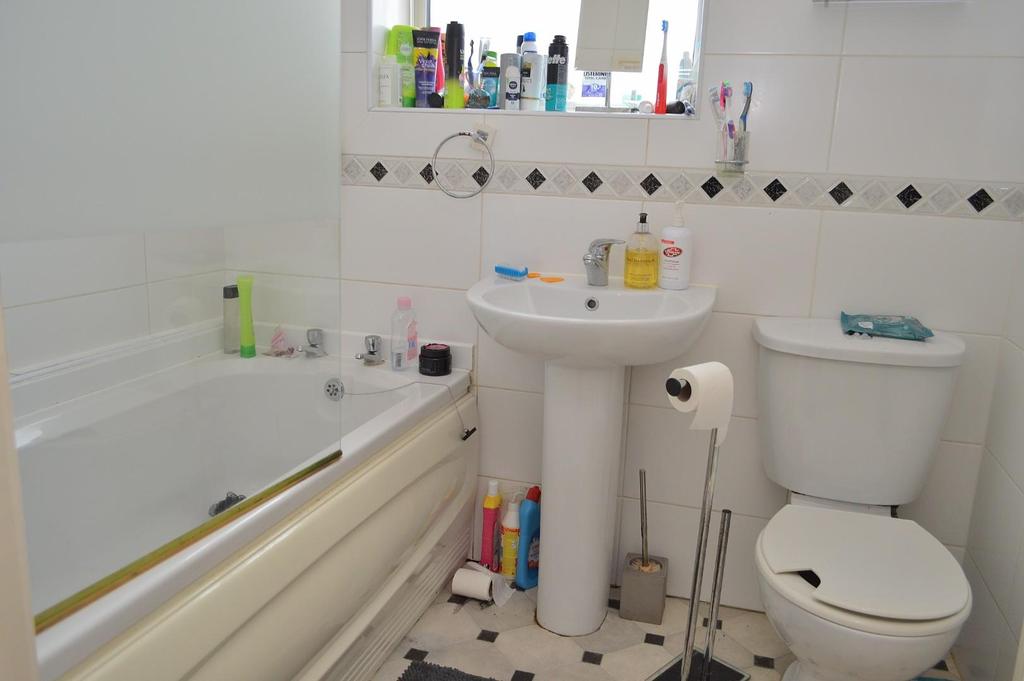 Bathroom.JPG