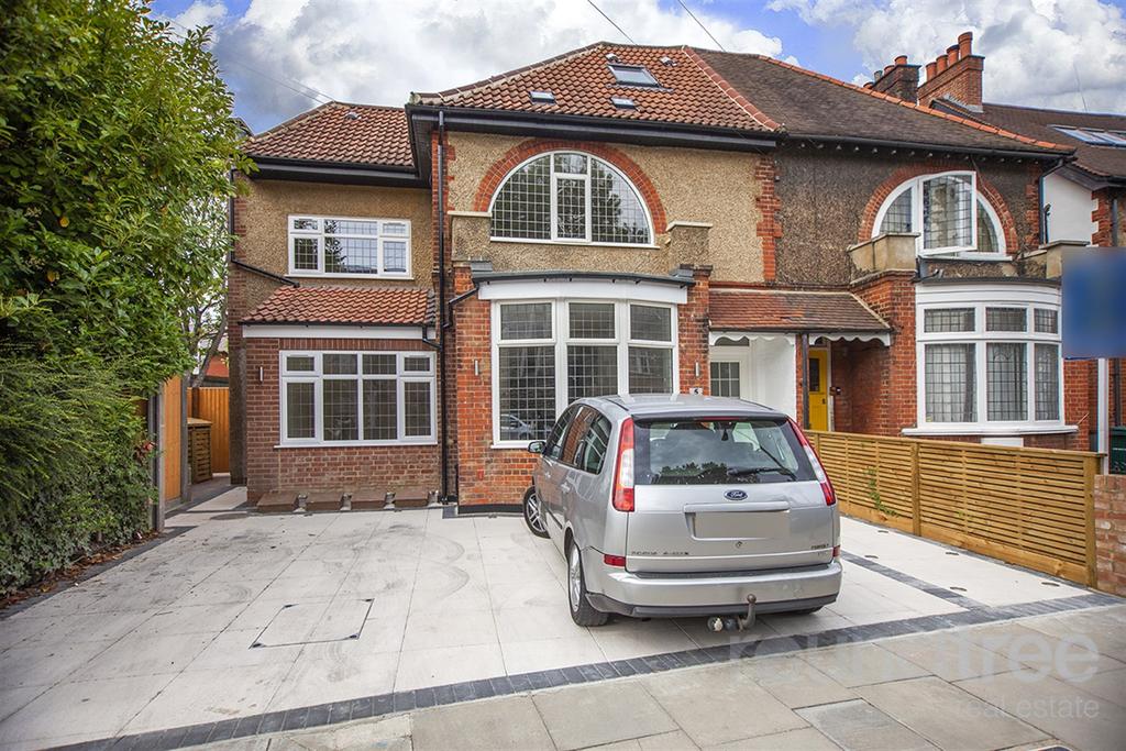 Egerton Gardens, Hendon, NW4 2 bed flat for sale £470,000