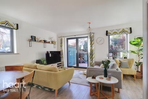 3 bedroom end of terrace house for sale - Paintworks, Bristol