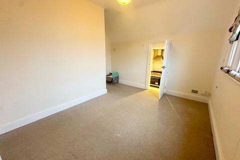 1 bedroom apartment to rent, North Road, Nottingham, NG7 1AX