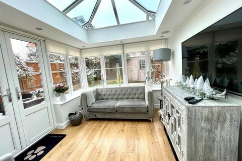 35 Kings Road, Ascot, SL5 9AD
