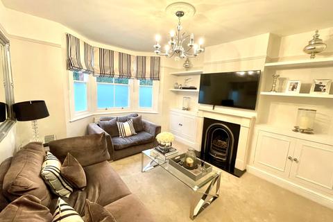35 Kings Road, Ascot, SL5 9AD