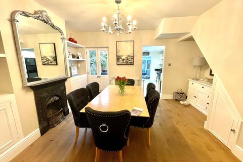 35 Kings Road, Ascot, SL5 9AD