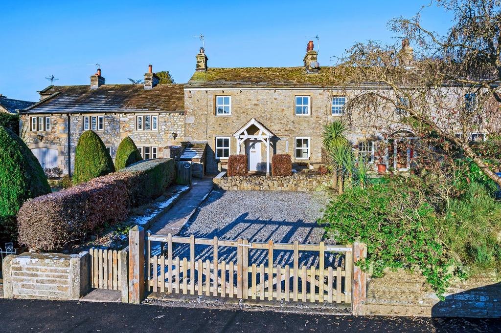 Hetton, Skipton, North Yorkshire, BD23 3 bed terraced house £500,000