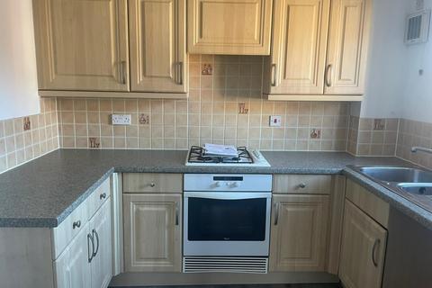 2 bedroom flat to rent, Glan Y Dwr, Barry