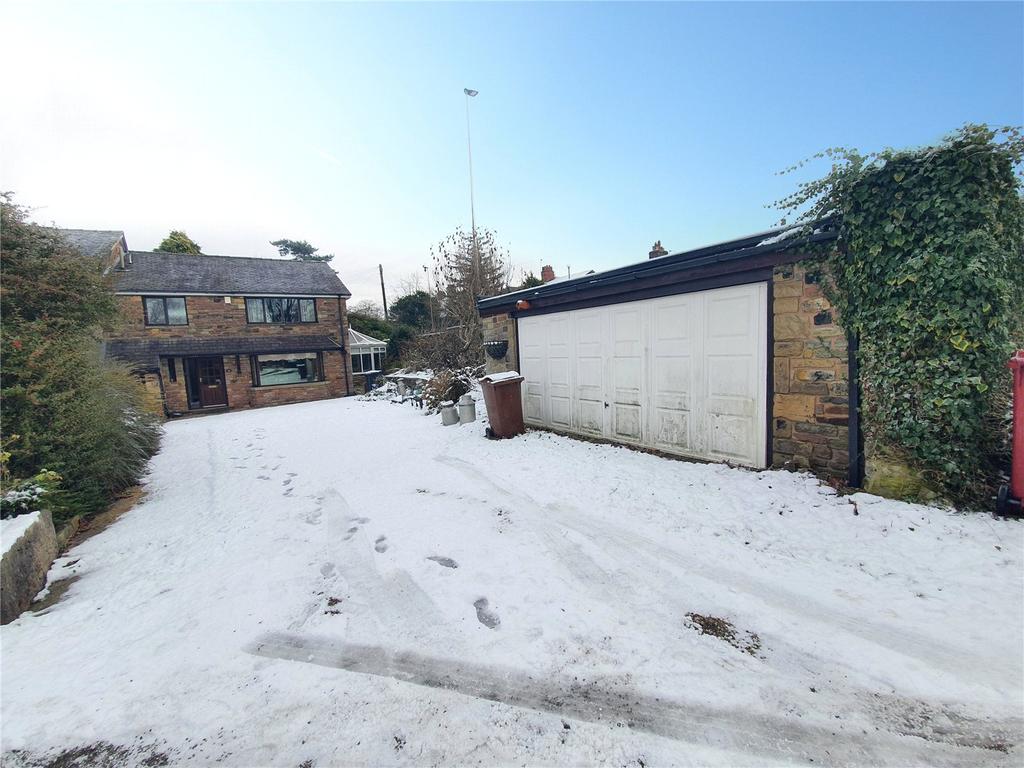Preston Old Road, Blackburn, Lancashire, BB2 3 bed semidetached house