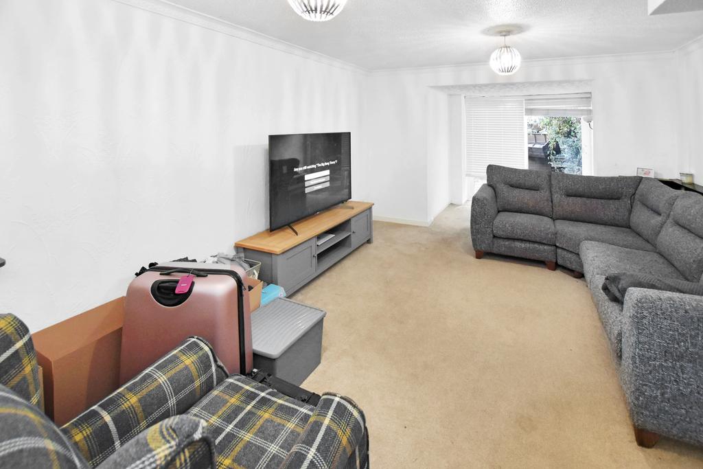 Greenfields Avenue, Appleton, Warrington, WA4 3BT 2 bed terraced house
