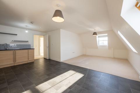 2 bedroom flat to rent, Craven Road, Newbury, RG14