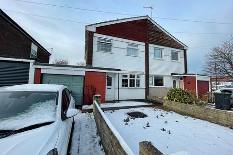 3 bedroom semi-detached house for sale - Regent Court, Laygate, South Shields, Tyne and Wear, NE33 5RX