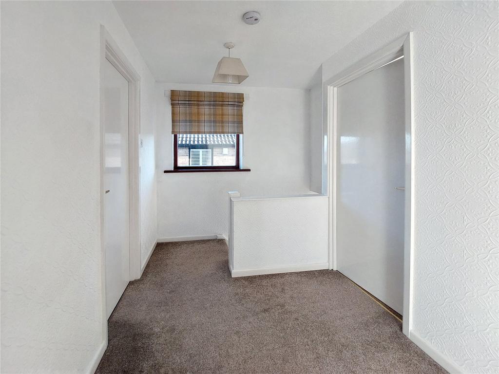 1st Floor Landing: