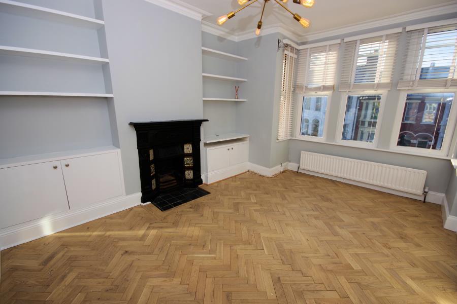 ELM PARK ROAD, FINCHLEY, N3 2 bed flat £1,650 pcm (£381 pw)