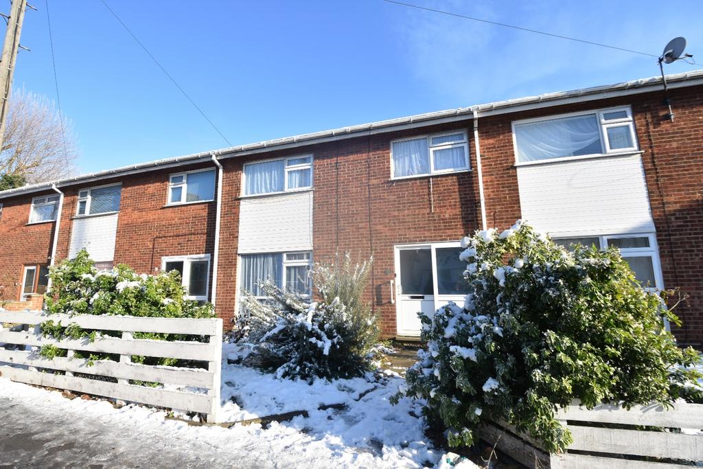 Biscot Road, Luton, Bedfordshire, LU3 1AT 3 bed terraced house £300,000