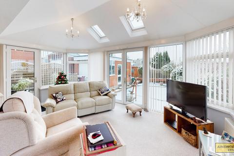 20 Thirlmere Drive, Darwen, BB3 3BH