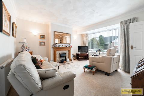 20 Thirlmere Drive, Darwen, BB3 3BH