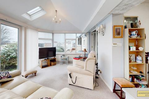 20 Thirlmere Drive, Darwen, BB3 3BH