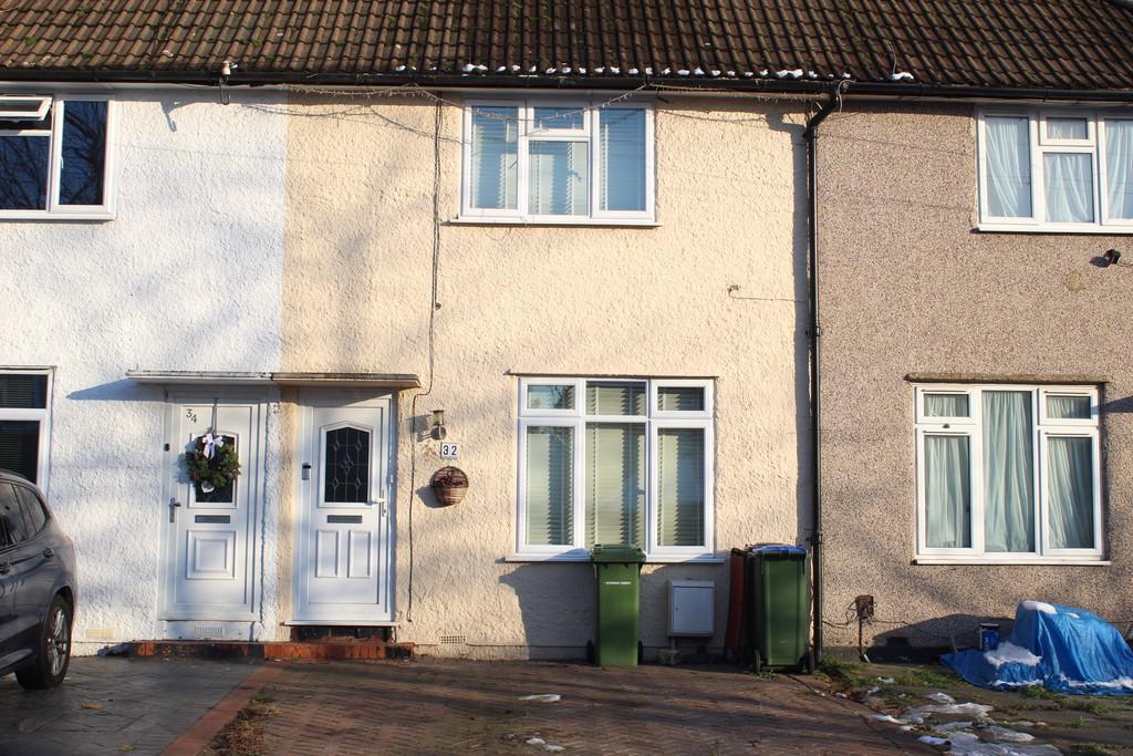 Shirebrook Road, Blackheath, SE3 2 bed terraced house to rent £1,600