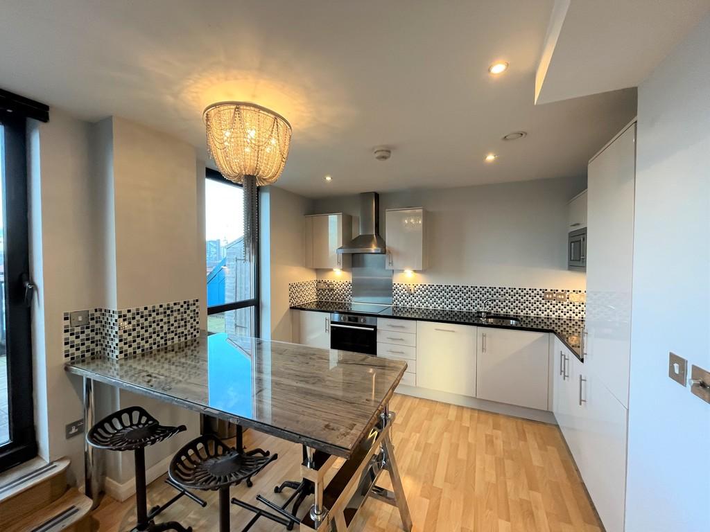 One Brewery Wharf 2 bed apartment to rent £1,650 pcm (£381 pw)