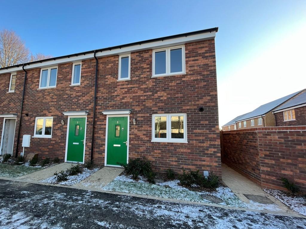 Howard Road, Bury St Edmunds 2 bed end of terrace house for sale £104,000