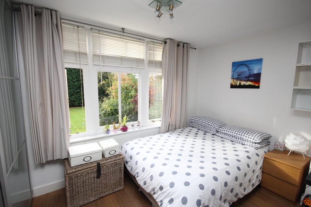 Fairfield Bury, Bury Way Studio £625 pcm (£144 pw)