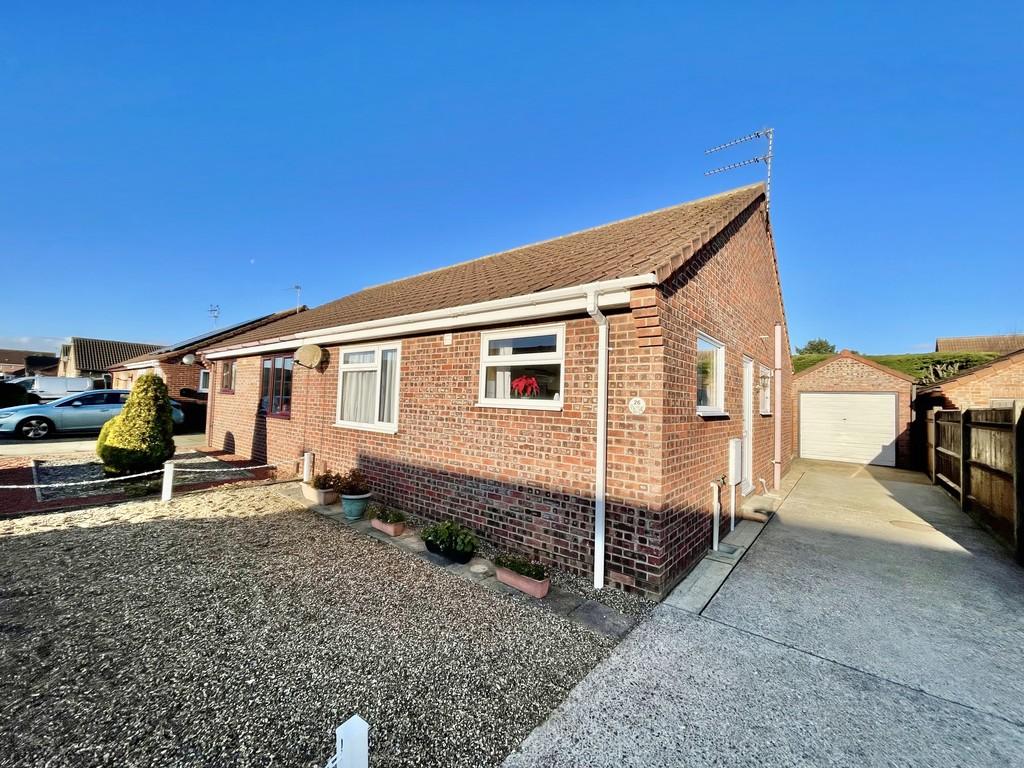 Covent Garden Road, Caisteronsea 2 bed semidetached bungalow for