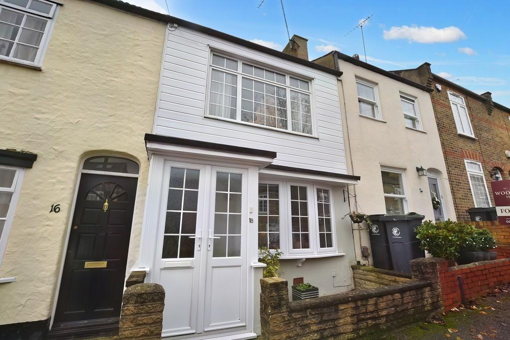 Gladstone Road, Buckhurst Hill 2 bed terraced house for sale £495,000