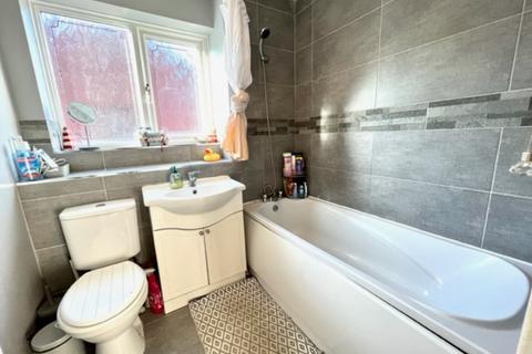 32 Blithfield Road, Walsall, WS8 7NH