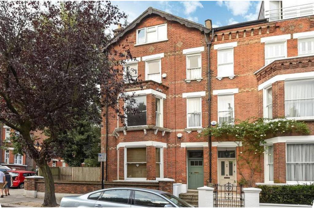 Willoughby Road, Hampstead, London, NW3 1 bed flat for sale £650,000